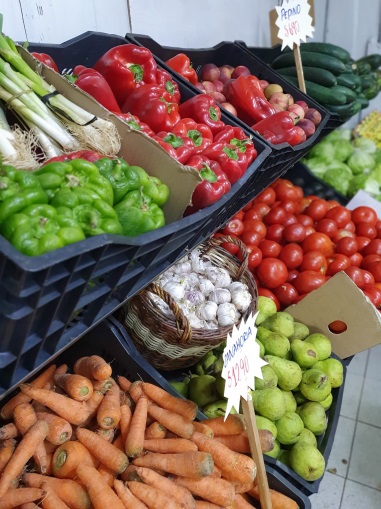 Frutería & Panadería Morales